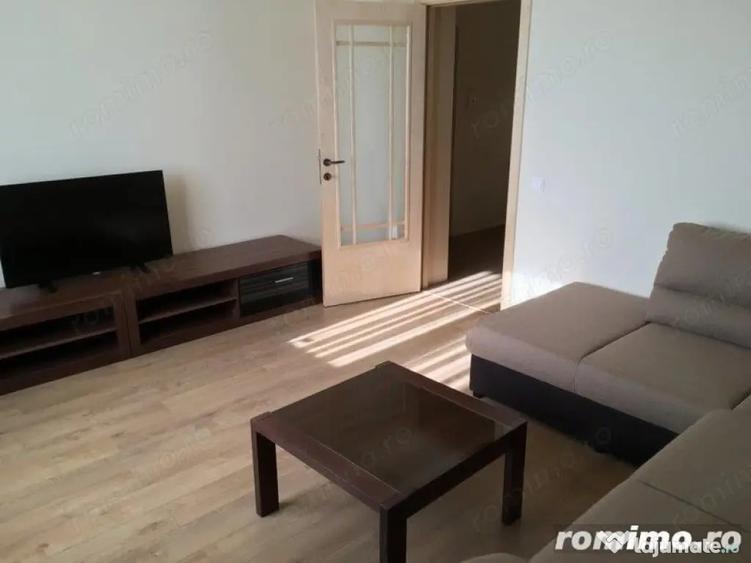 Apartament cu 2 camere decomandat în Medicină