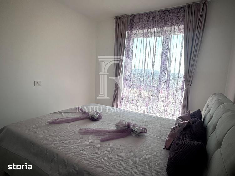 Apartament cu 3 camere decomandat în Orașul Nou