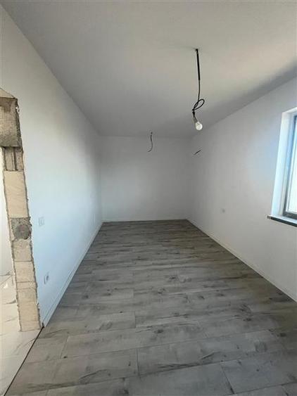 Casă individuală cu 3 camere cu Teren 270 Mp în Vânători
