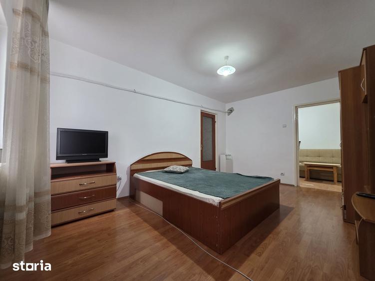 Apartament cu 3 camere decomandat în Militari