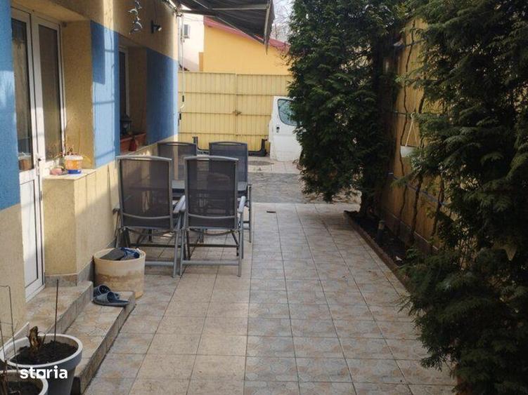 Casă cu 7 camere cu Teren 200 Mp în Vitan