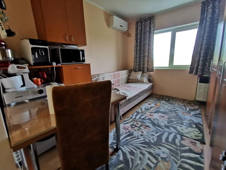 Garsonieră decomandată, mobilată în Lipovei