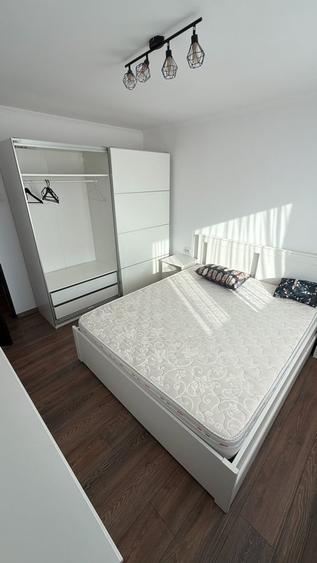 Apartament cu 3 camere semidecomandat în Măgurele
