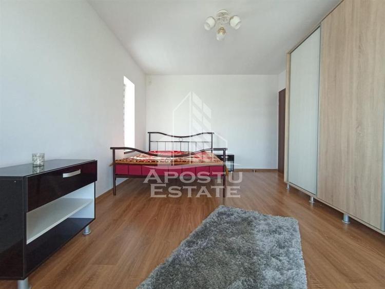 Casă cu 5 camere cu Teren 352 Mp în Moșnița Veche