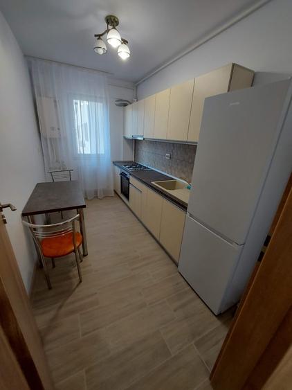 Apartament cu 2 camere decomandat în Militari