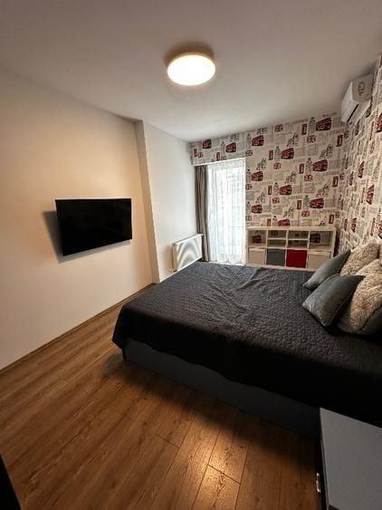 Apartament cu 4 camere semidecomandat în Unirii
