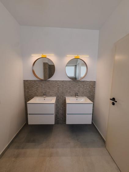 Casă individuală cu 3 camere cu Canalizare în Pipera