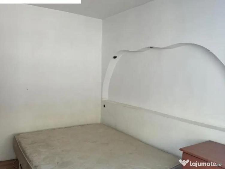 Apartament cu 2 camere decomandat în Mărăței