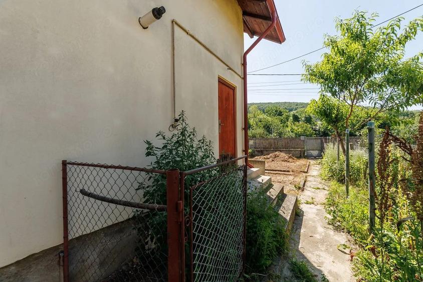 Casă cu Teren 795 Mp în Ștefănești