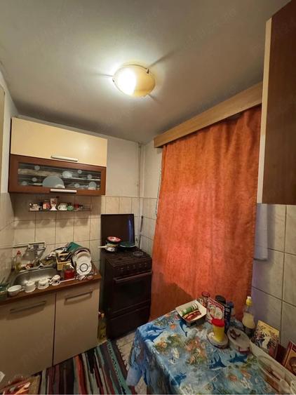 Garsonieră decomandată în Central