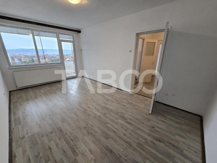 Apartament cu 3 camere decomandat în Mihai Viteazul
