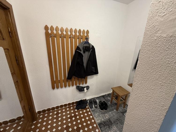 Apartament cu 3 camere decomandat în Casa de Cultură