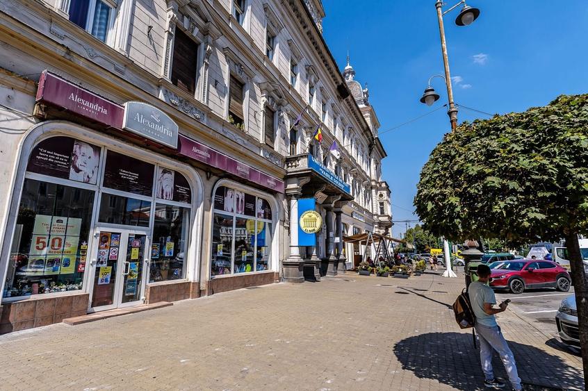 Apartament cu 2 camere nedecomandat, mobilat în Ultracentral