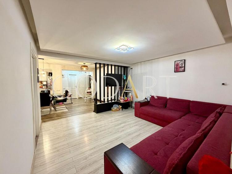 Apartament cu 3 camere decomandat, mobilat în Central