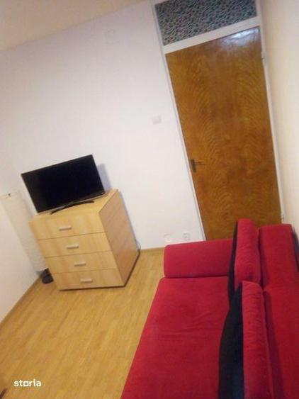 Apartament cu 3 camere decomandat, mobilat în Apusului