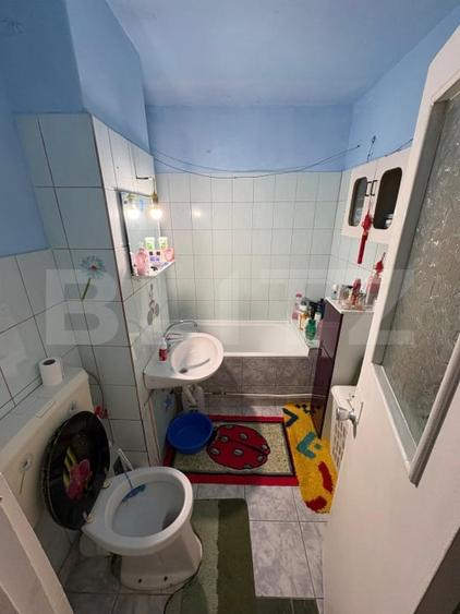 Apartament cu 4 camere decomandat, mobilat în Sângeorgiu de Mureș