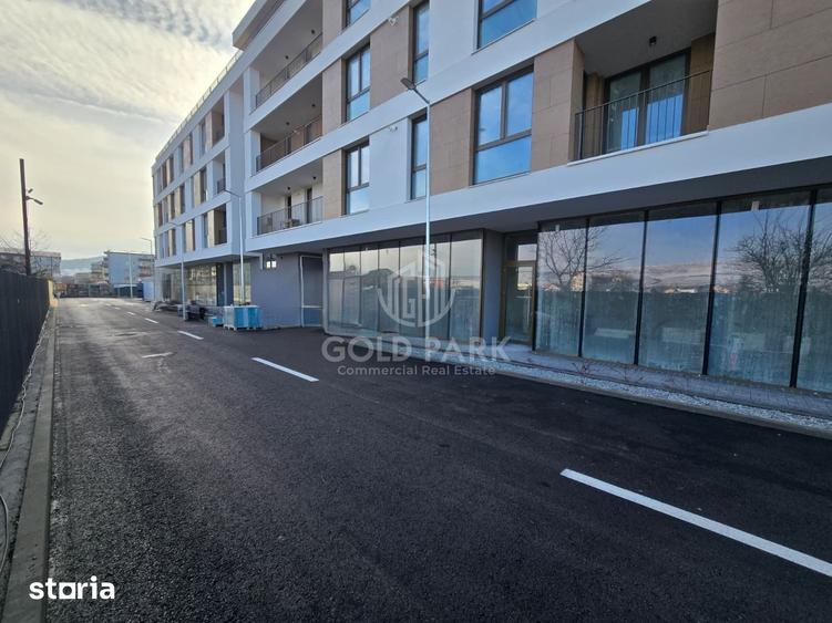 Spațiu comercial, de 75 mp, în Florești
