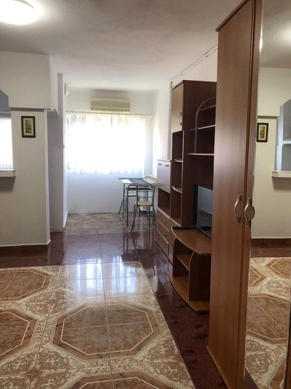 Garsonieră semidecomandată în Calea București