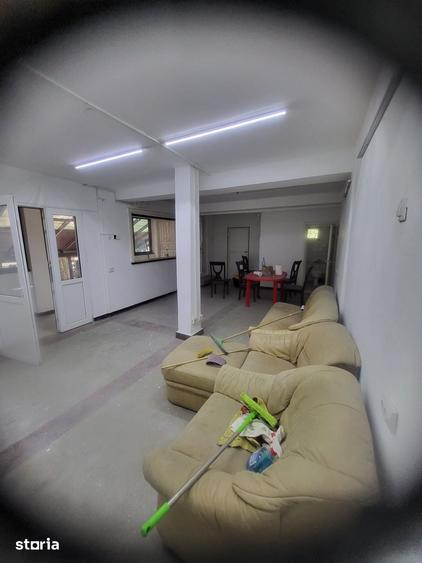 Casă cu 7 camere decomandat cu Teren 117 Mp în Ultracentral