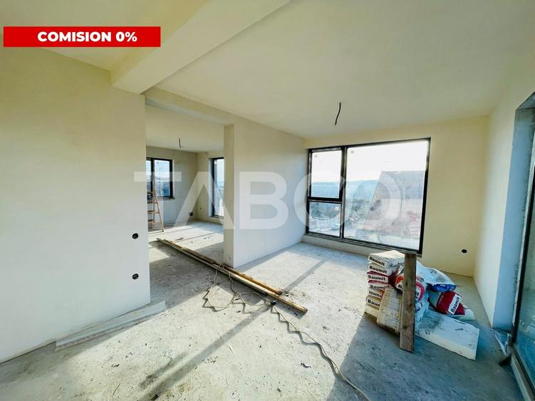 Duplex cu 4 camere cu Canalizare în Dâmbul Rotund