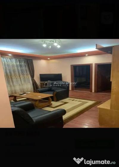 Apartament cu 3 camere semidecomandat în Central