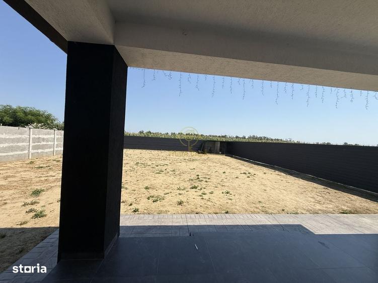 Casă cu 4 camere în Mărtinești