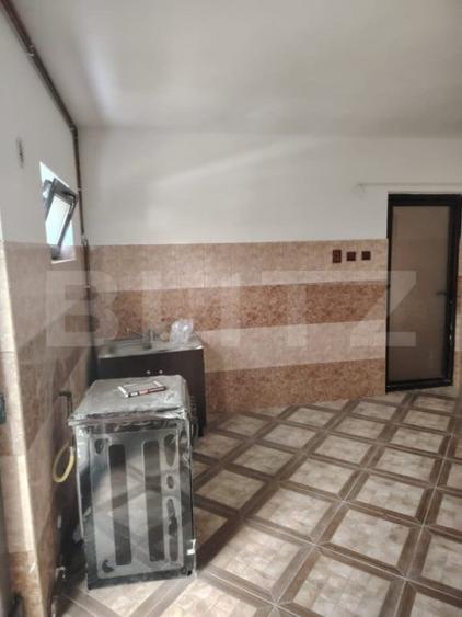 Casă cu 3 camere cu Piscina în Central