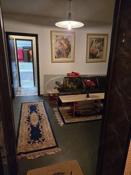 Apartament cu 2 camere semidecomandat în City Park Mall