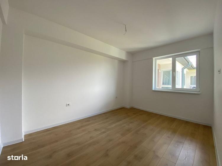 Apartament cu 3 camere în Săucești