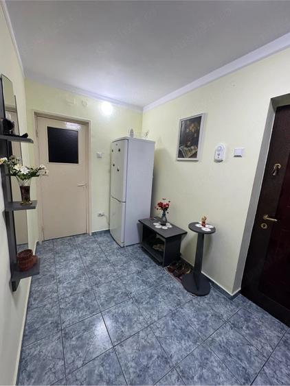 Apartament cu 2 camere semidecomandat în Vest