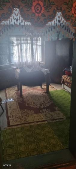 Casă cu 3 camere cu Teren 400 Mp în Rebrișoara
