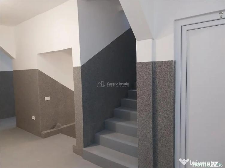 Casă cu 20 camere cu Teren 300 Mp în Central