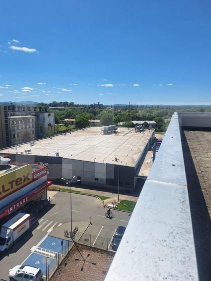 Cladire de birouri / spatii comerciale, - 11