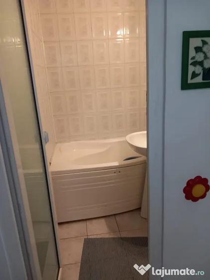 Apartament cu 2 camere semidecomandat în Nord