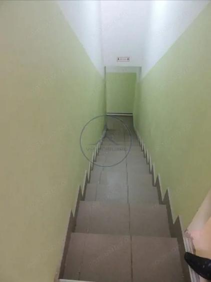 Spațiu comercial, de 500 mp, în Budești