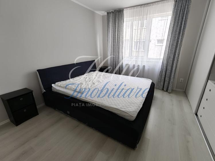 Apartament cu 3 camere decomandat, mobilat în Florești