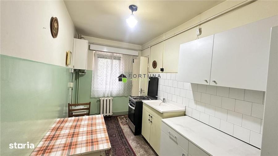 Apartament 3camere decomandat 73 mp etaj 1/4 Carpatilor - 1