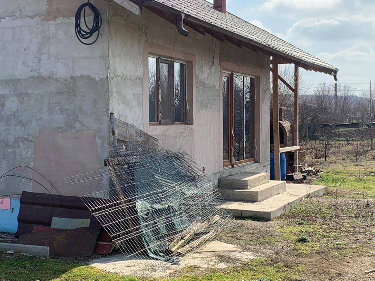 Casă individuală cu 2 camere cu Canalizare în Schela