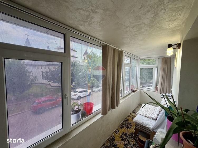 Apartament cu 3 camere în Brăilei