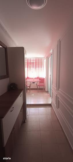 Garsonieră decomandată în Calea București