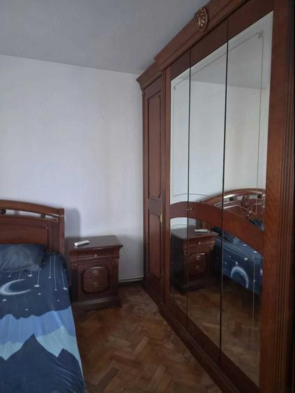 Casă cu 3 camere decomandat cu Teren 875 Mp în Central