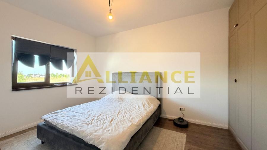 Duplex cu 7 camere cu Canalizare în Berceni