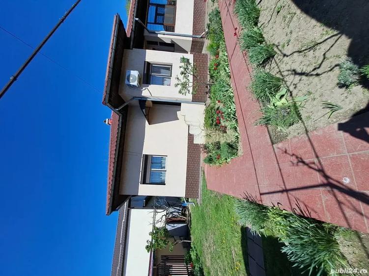 Casă cu Teren 350 Mp în Central