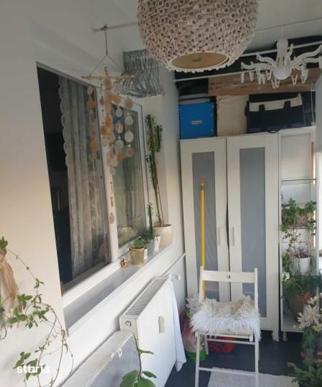 Apartament cu 2 camere semidecomandat în Tei