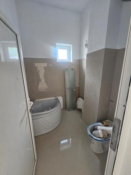 Spațiu comercial, de 118 mp, în Pianu de Jos