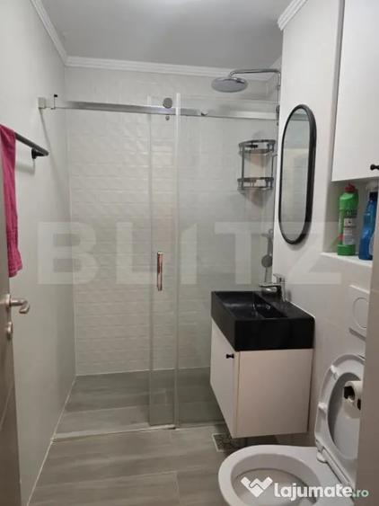 Apartament cu 3 camere decomandat în Micro 16