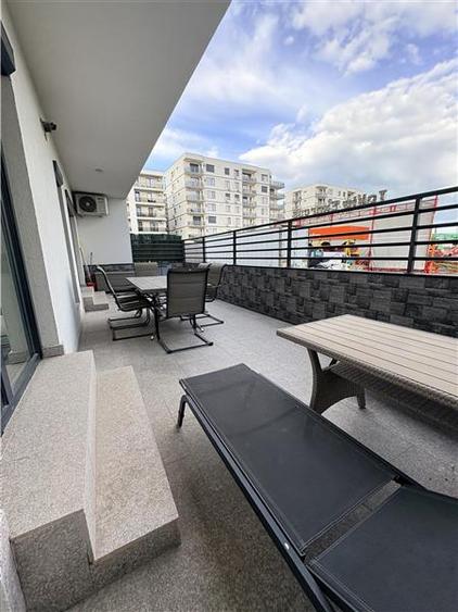 Apartament cu 2 camere decomandat, mobilat în Exterior Est