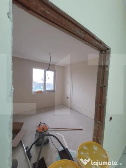Casă cu 5 camere cu Teren 410 Mp în Urseni