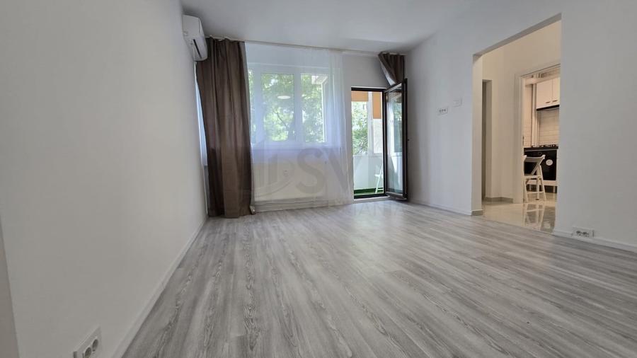 Apartament cu 3 camere semidecomandat, mobilat în Gara de Nord