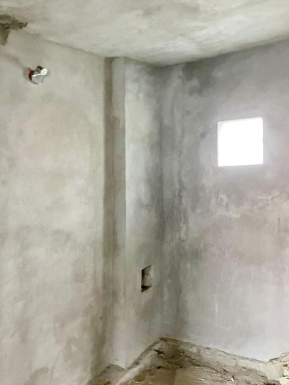 Casă individuală cu 4 camere cu Canalizare în Cernatu